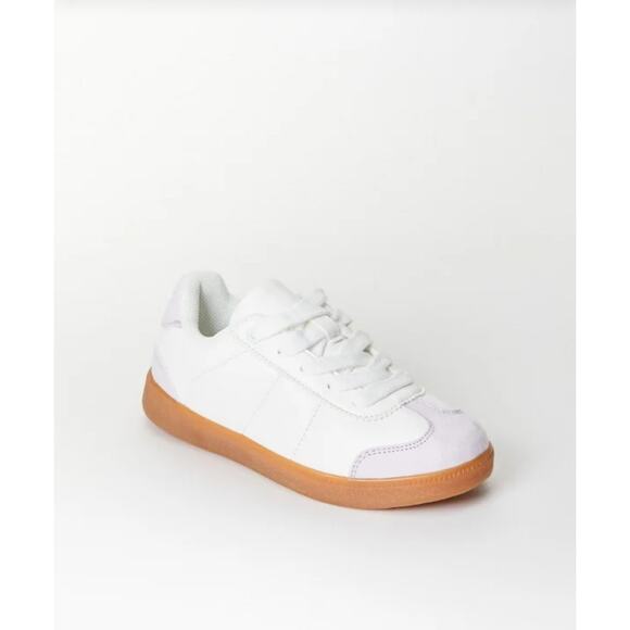 FabKids Lavender Fog Sneakers - Girls Size 5 - Picture 5 of 6